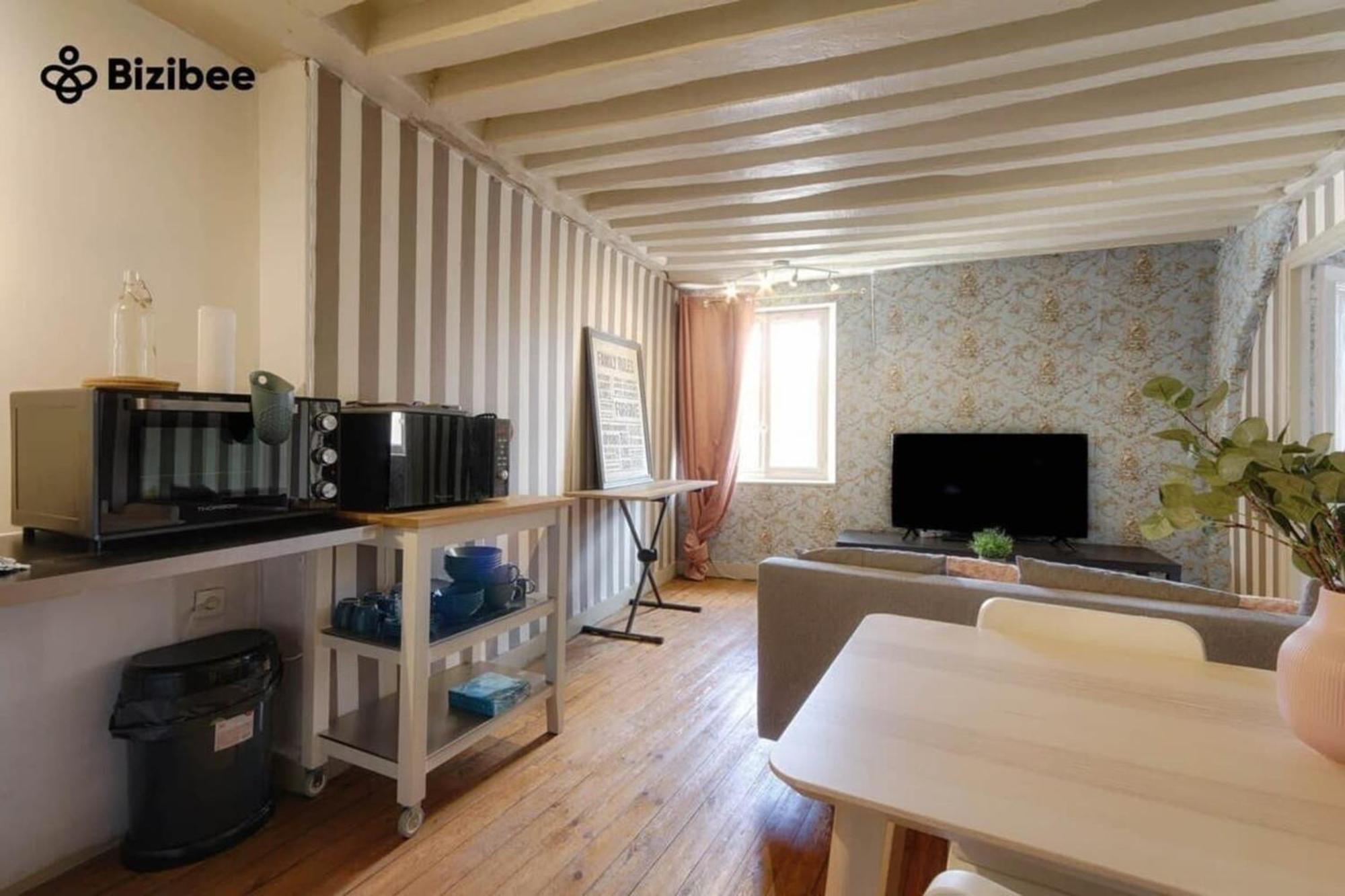 L'echappee Belle A Apartment *